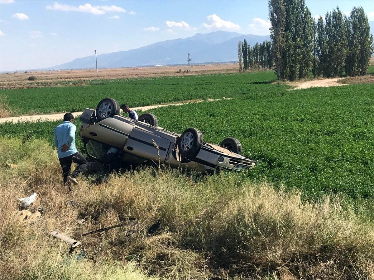 Otomobil takla attı: 4 yaralı