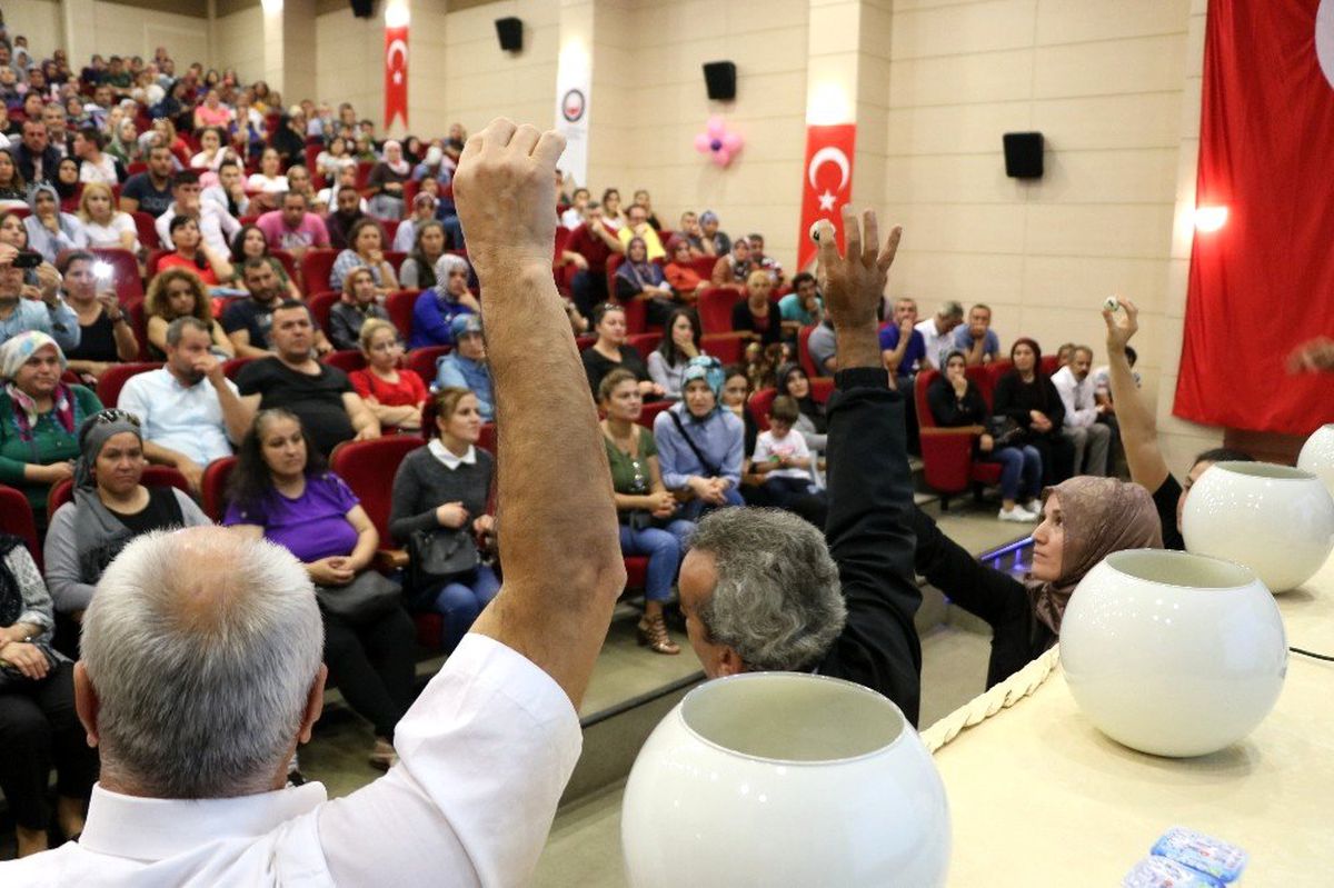 Şansı elleriyle geldi