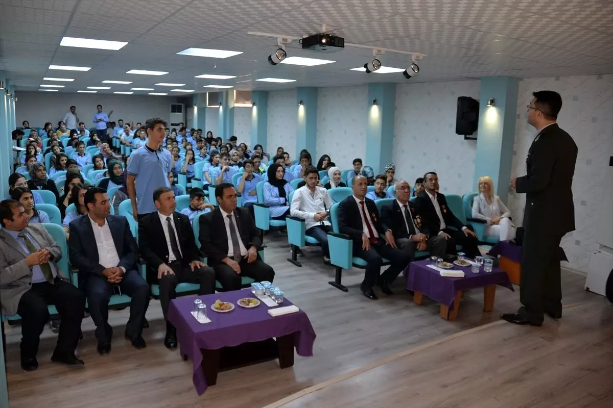 "Şehitlik ve Gazilik Onuru" konferansı