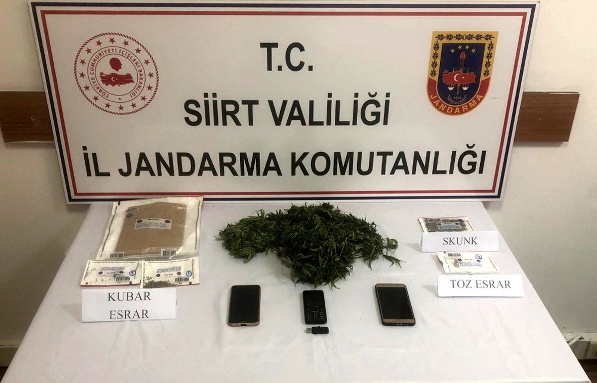 Siirt\'te uyuşturucu ticareti yapan 3 şahıs gözaltına alındı