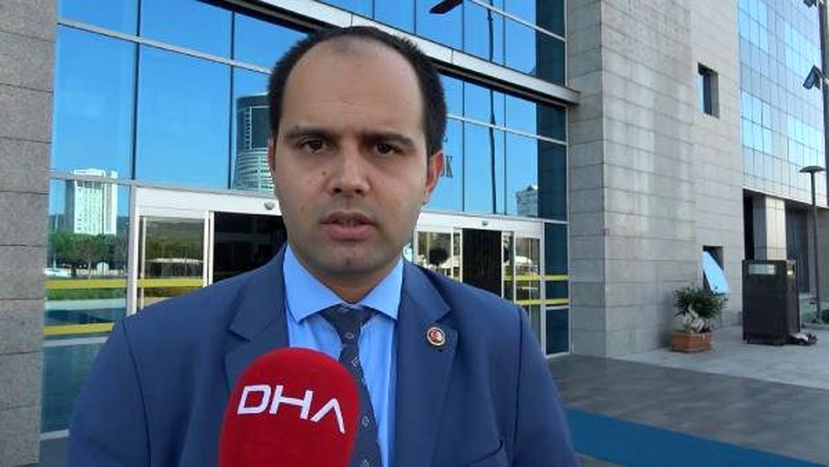 Sınıfta kalan 7 öğrenci okulu mahkemeye verdi