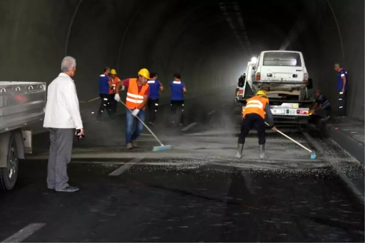 Tünelde araç yangınına müdahale tatbikatı