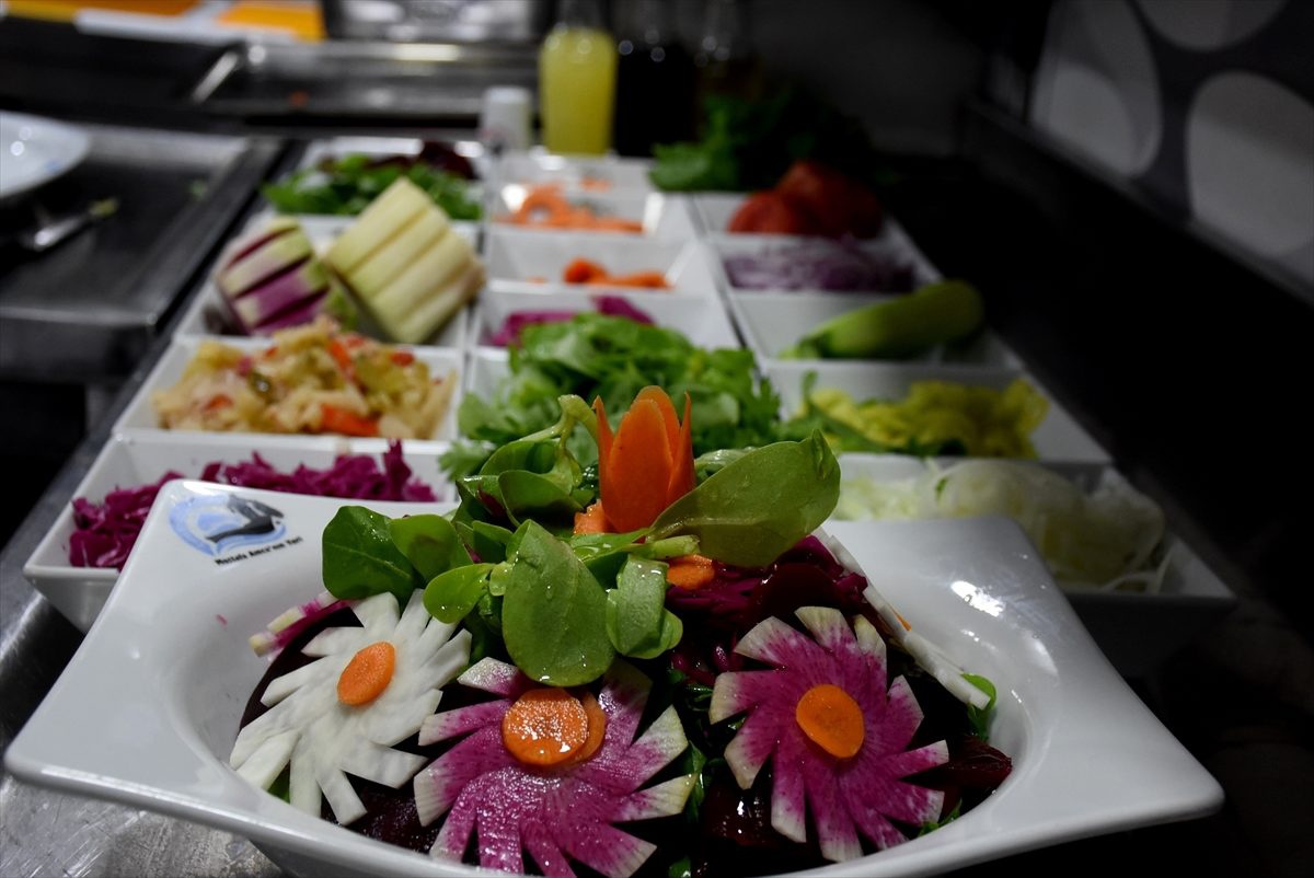 Ünü sınırları aşan "Amasra salatası" için tescil atağı
