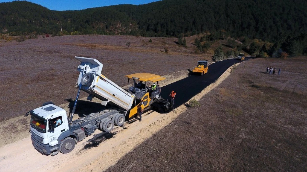 Uzun, "Sıcak asfaltın 40 kilometresini bitirmiş bulunmaktayız"