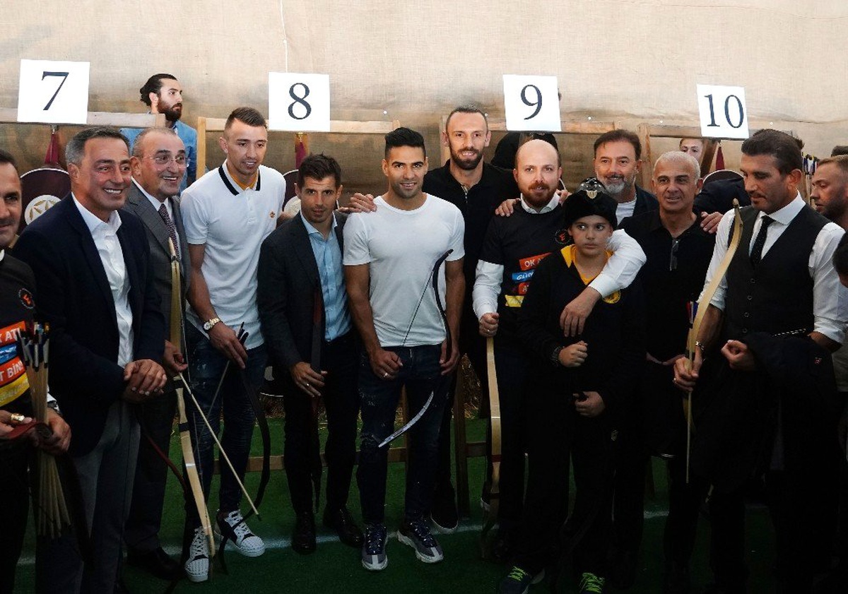Yıldız isimler Etnospor\'da birlikte ok attı