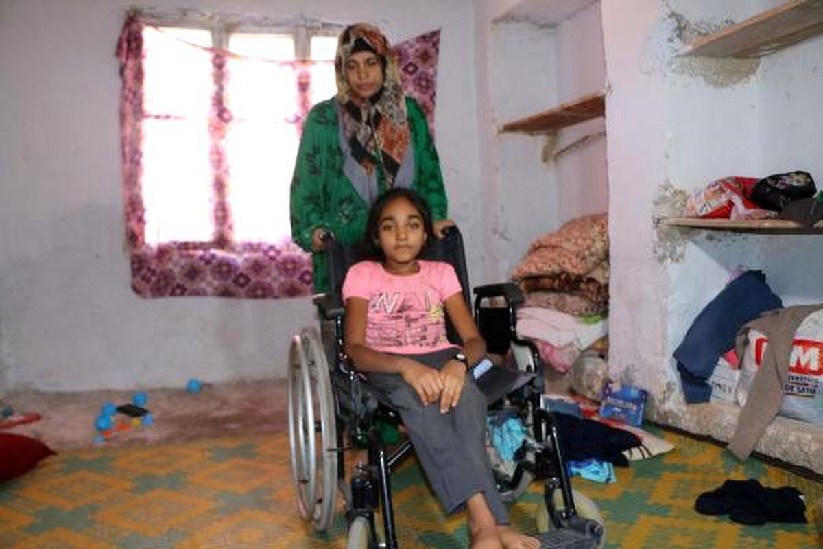 1\'i engelli 3 çocuğuyla yaşayan suriyeli anne yardım bekliyor