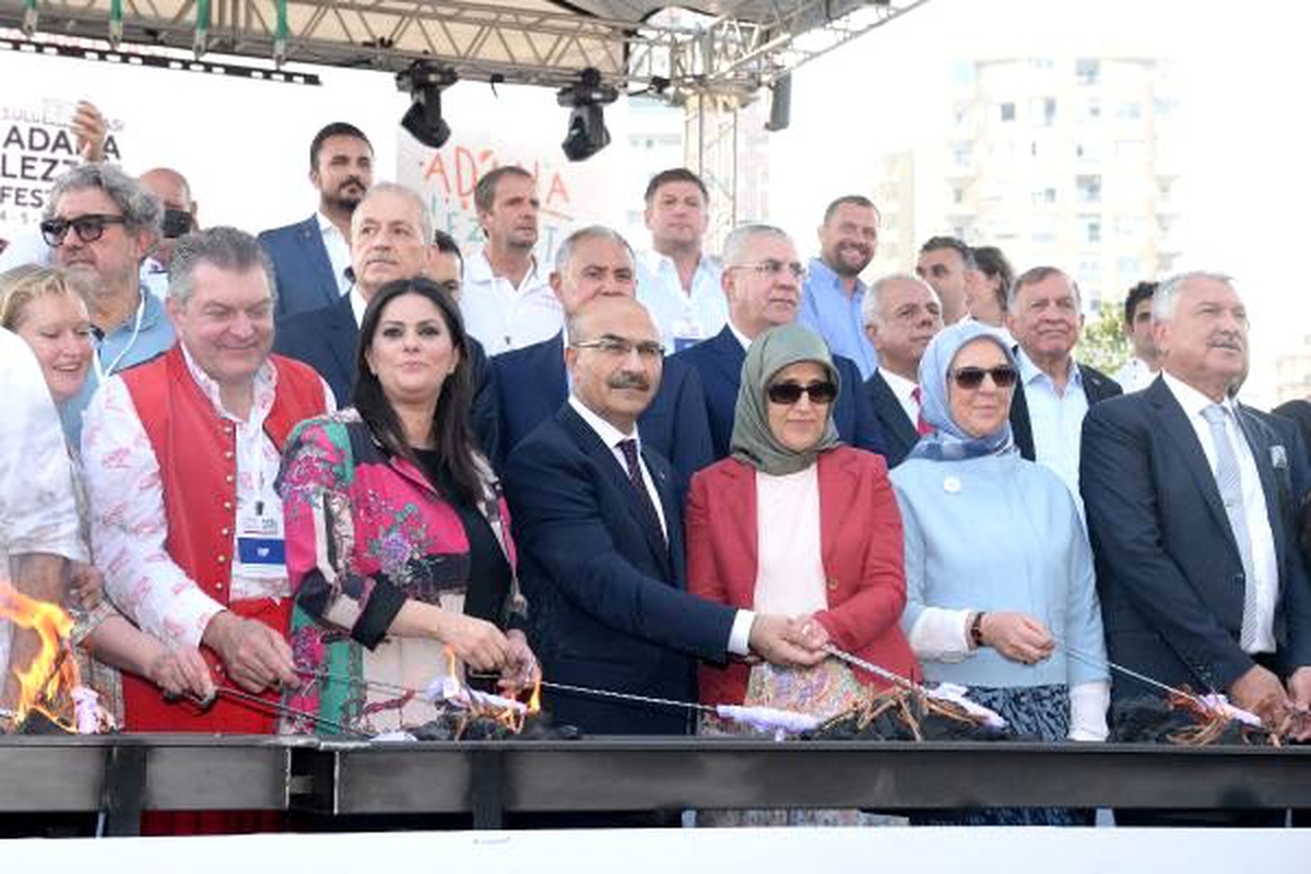 3. uluslararası adana lezzet festivali mangal ateşiyle başladı