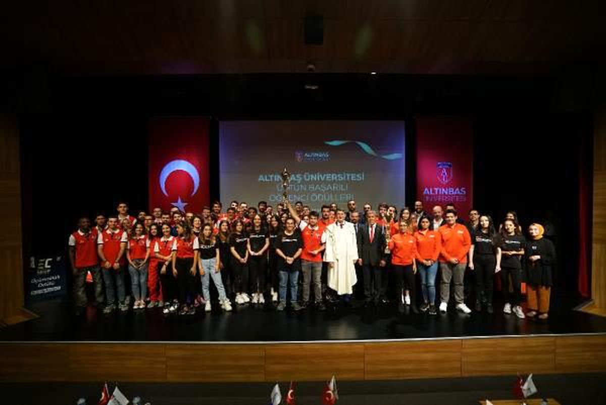 Altınbaş üniversitesi\'nde akademik yılla \'öğrenci ombudsmanlığı\' birimi de açıldı