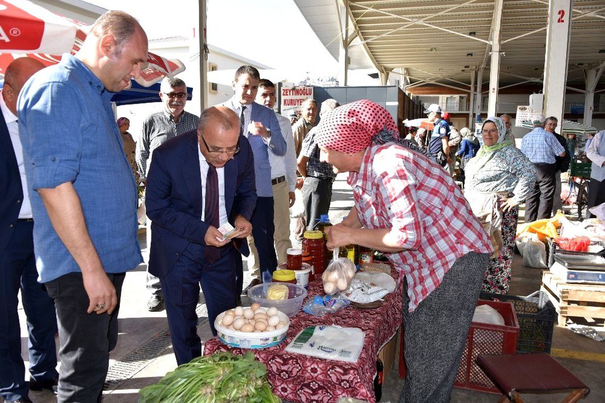 Başkan Kayda üretici pazarında alışveriş yaptı