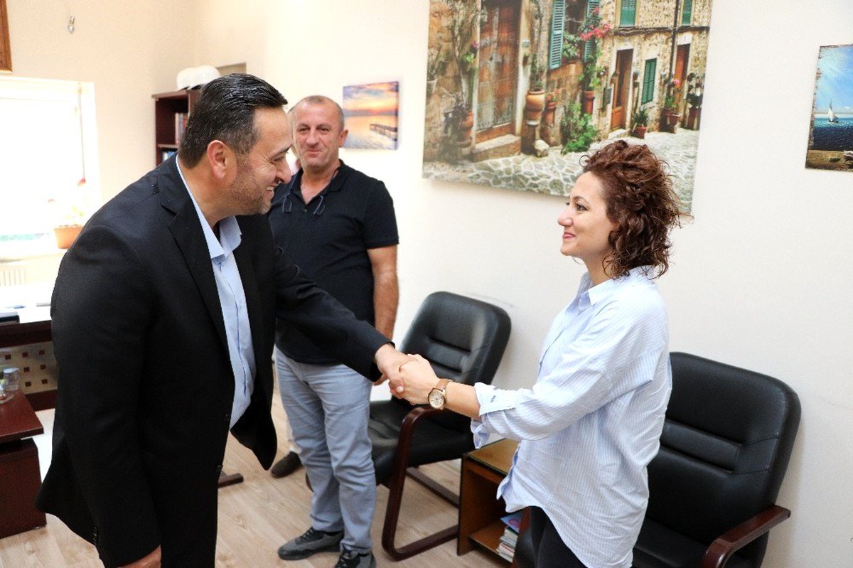 Başkan Yanmaz belediye personelini ziyaret etti