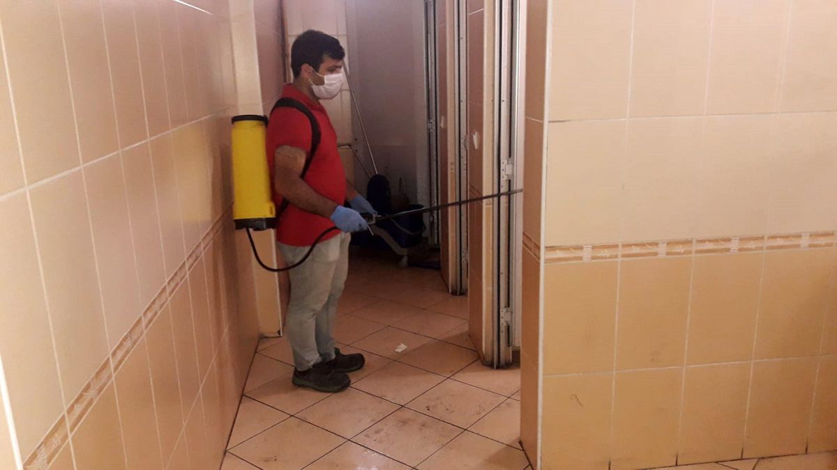 Bayrampaşa\'da okullar dezenfekte edildi