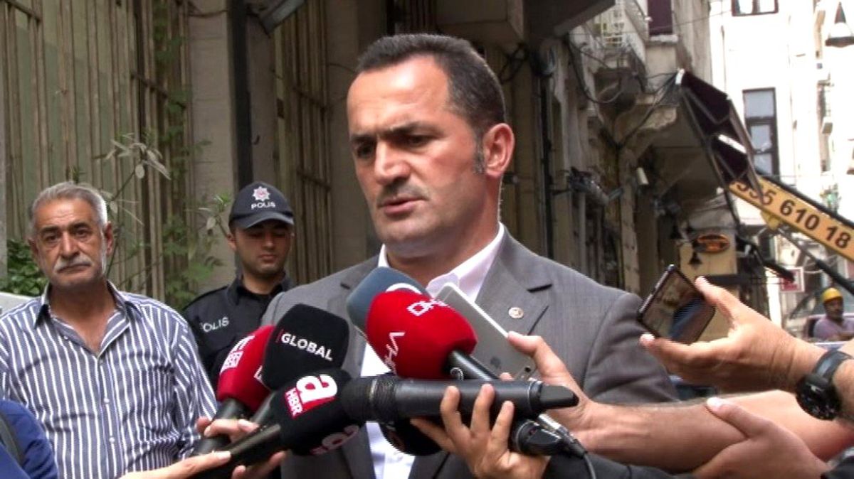 Beyoğlu Belediye Başkanı Yıldız: "Ayhan Işık Soka\'ktaki bina için yıkım kararı alındı"