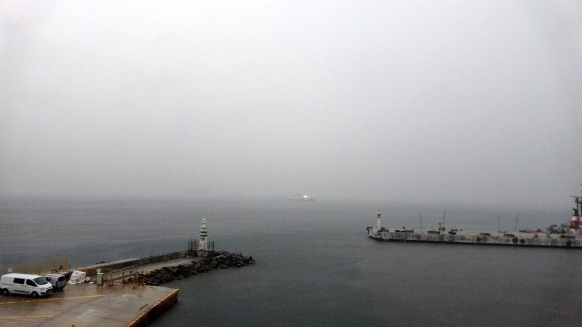 Çanakkale Boğazı sise teslim