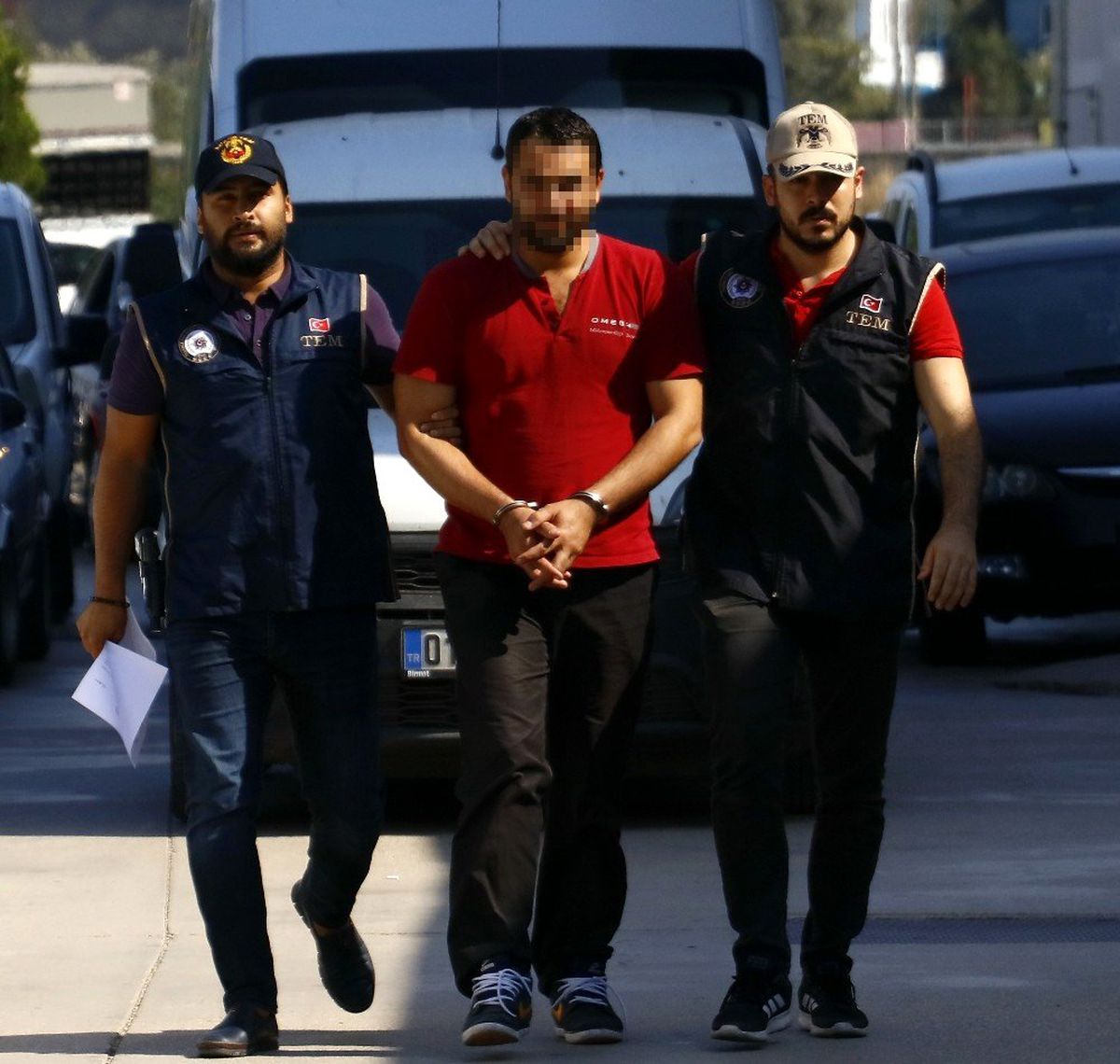 DEAŞ şüphelisi 2 kişi sınır dışı edildi