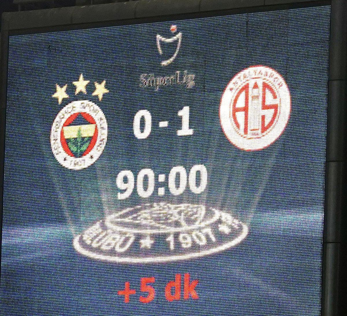 Fenerbahçe, Kadıköy\'de 342 gün sonra kaybetti