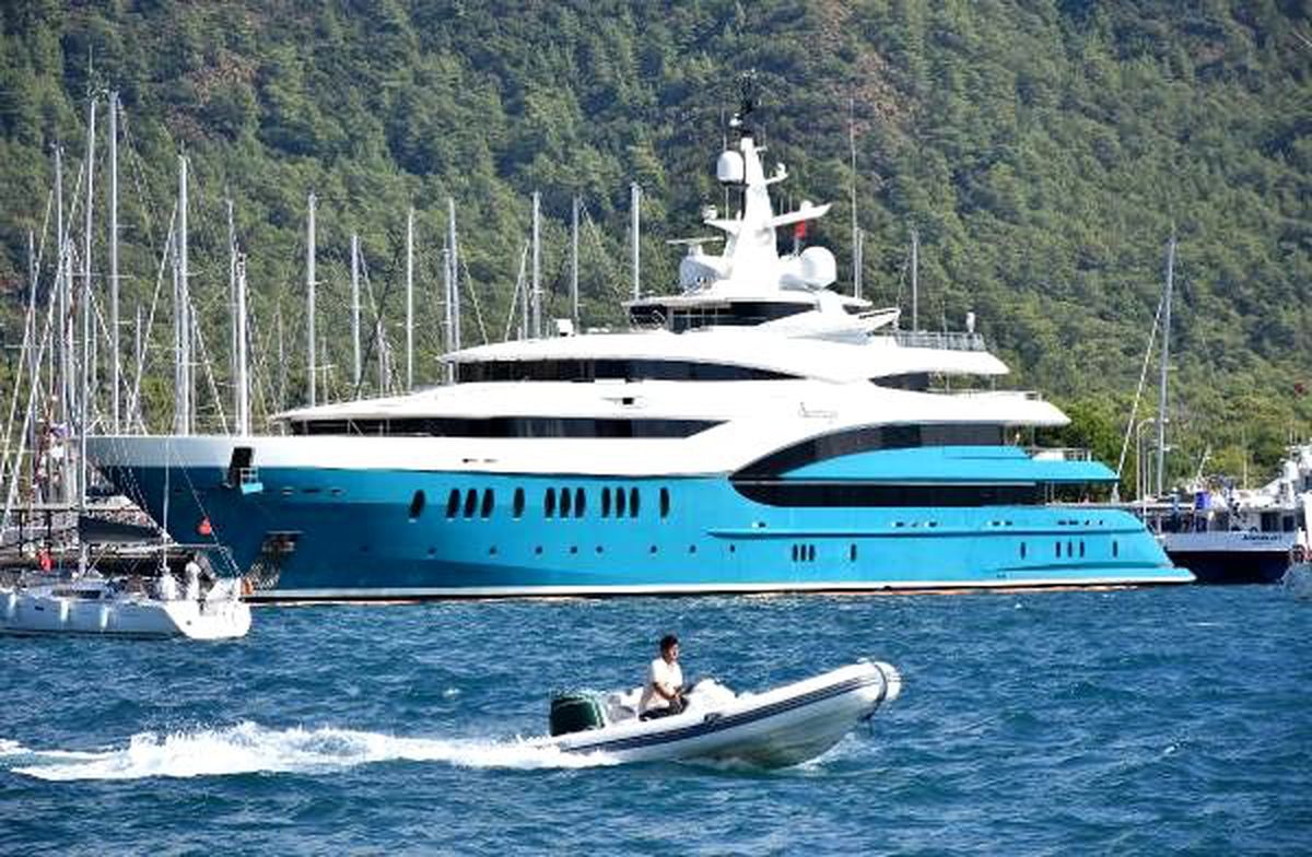 Hint iş insanının lüks yatı marmaris\'te