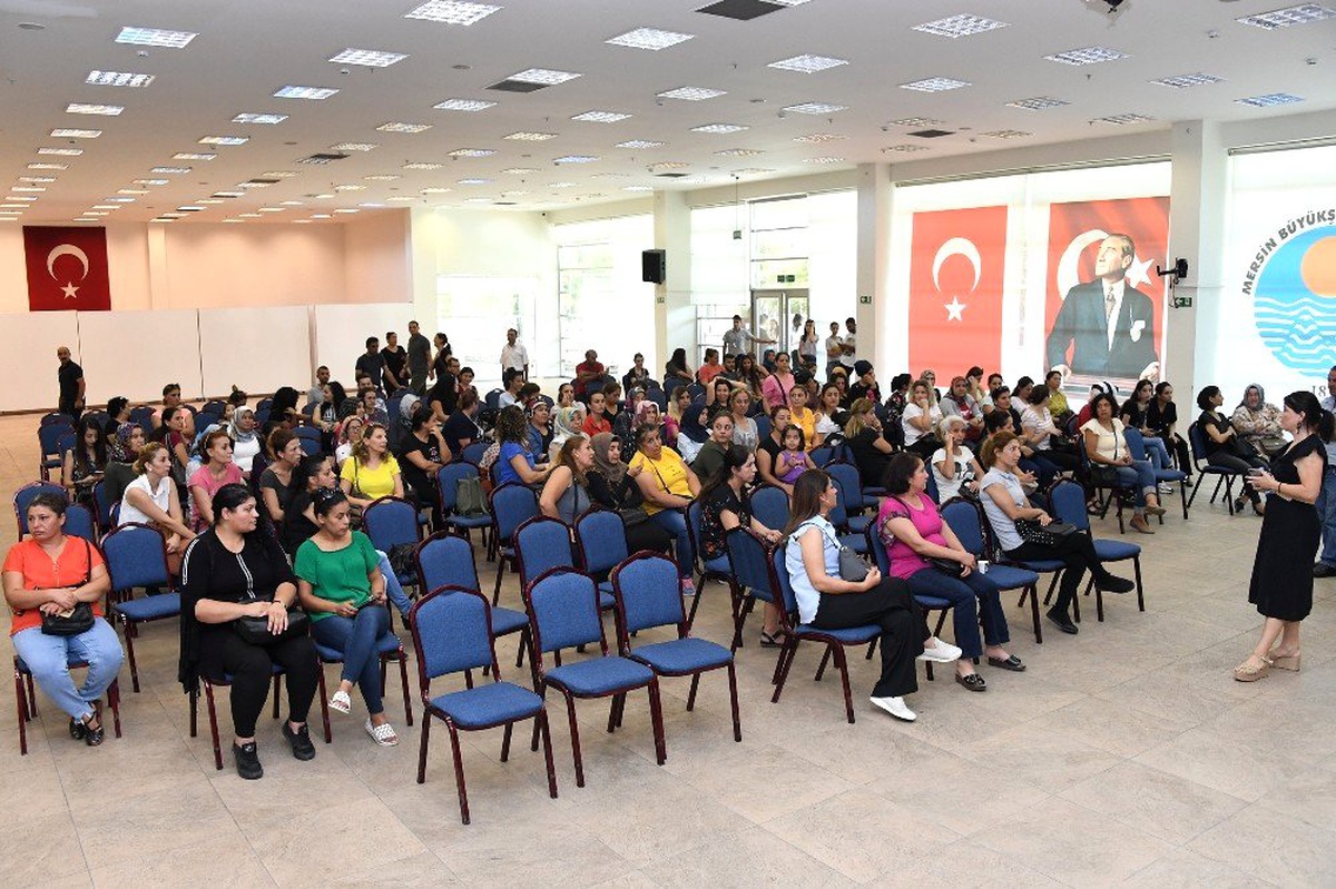 İstihdam edilecek 100 kadın işçi için mülakatlar yapıldı