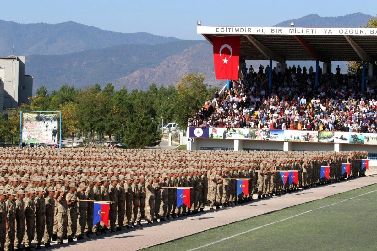 "Kanun ordusu" askerleri yemin etti