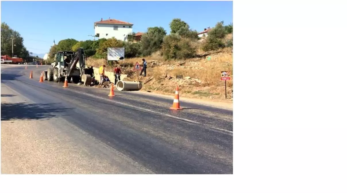 Karayolları, selde tıkanan gideri açtı