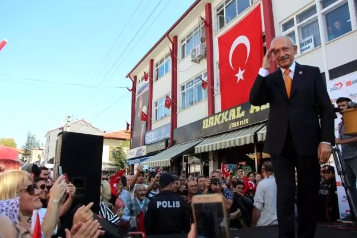 Kılıçdaroğlu mikrofonsuz konuştu