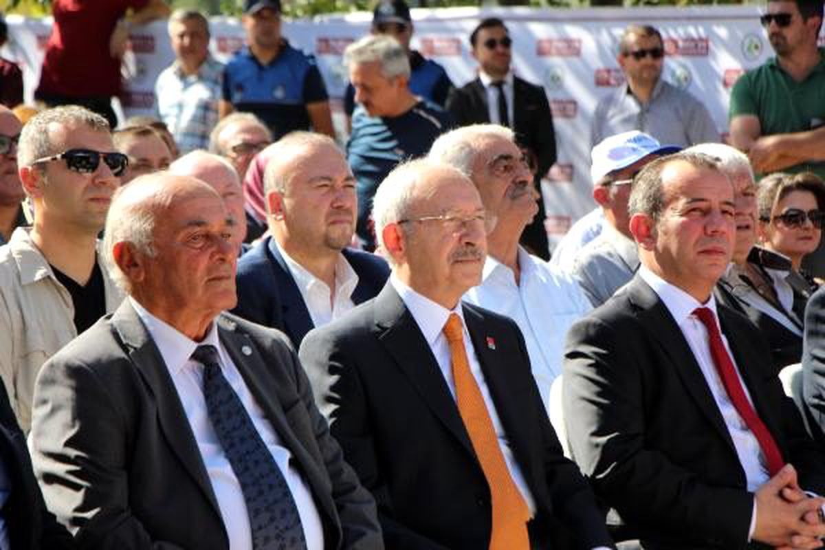 Kılıçdaroğlu mikrofonsuz konuştu (2)