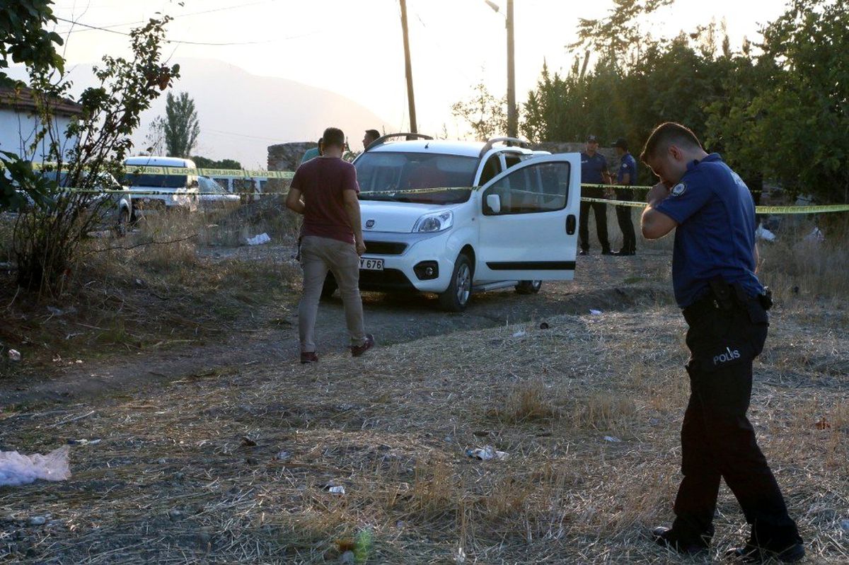 Manisa\'da silahlı kavgada yaralanan şahıs hayatını kaybetti