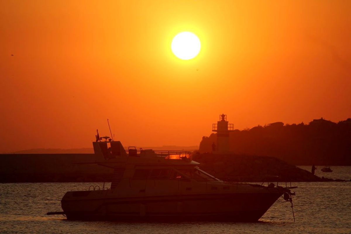 Silivri\'de gün batımı kendisine hayran bıraktı
