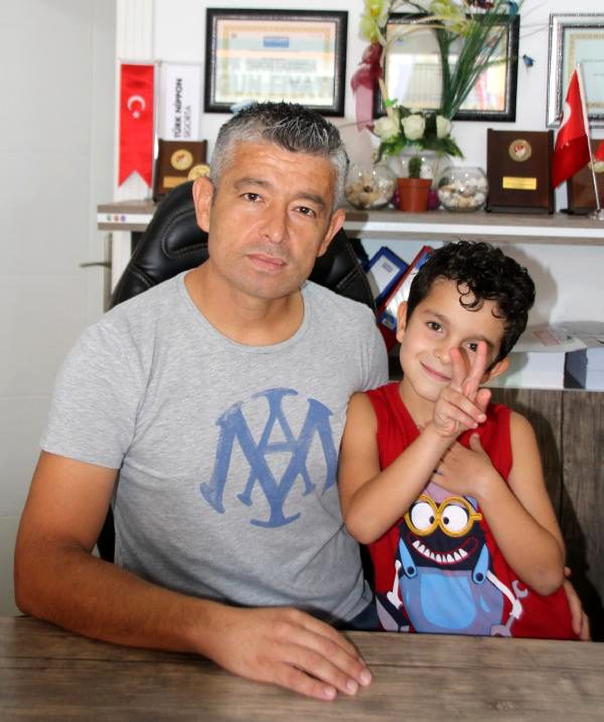 Sokak köpeğinin saldırdığı çocuk yaralandı