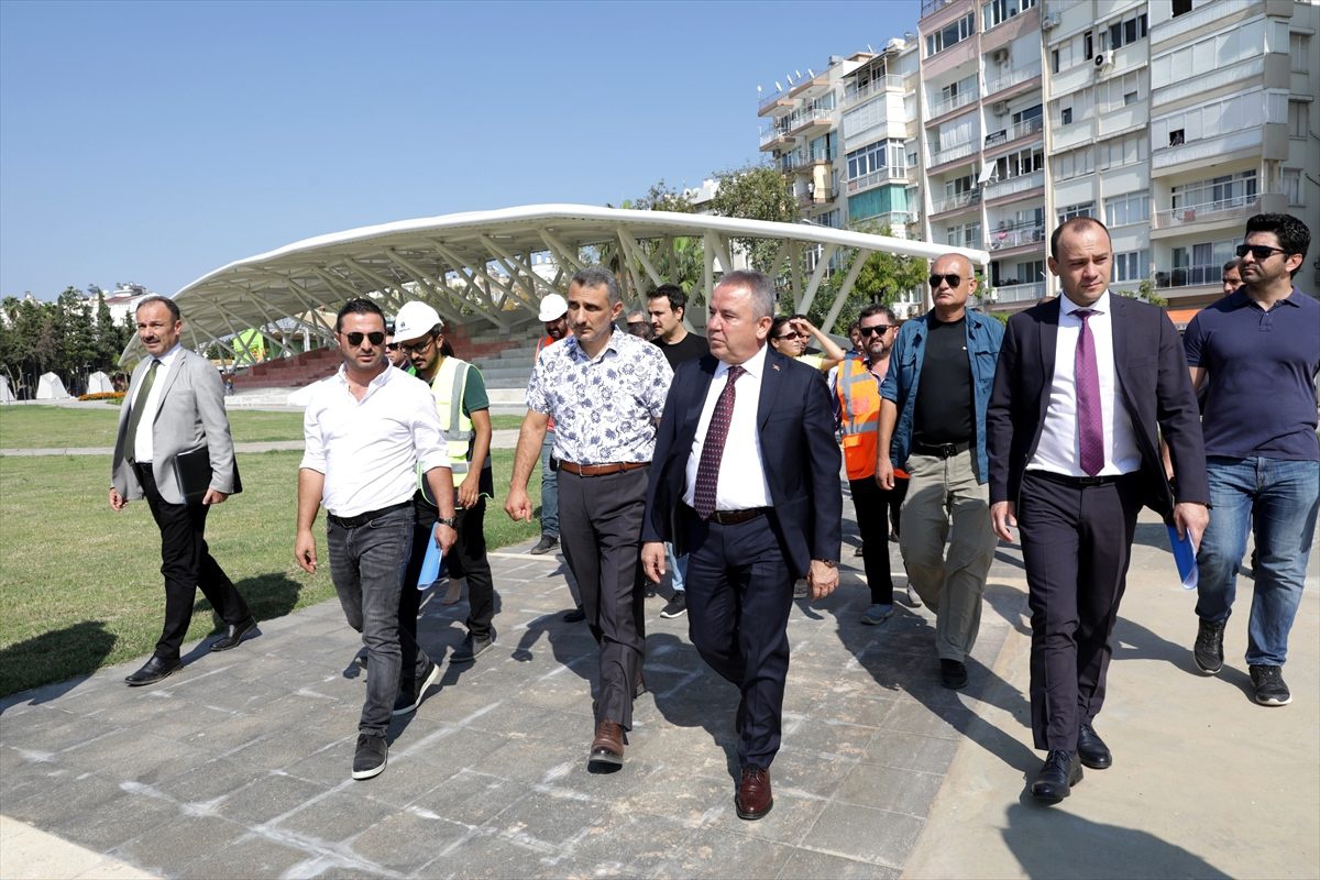 Başkan Böcek Kent Müzesi Kompleksi\'ni inceledi