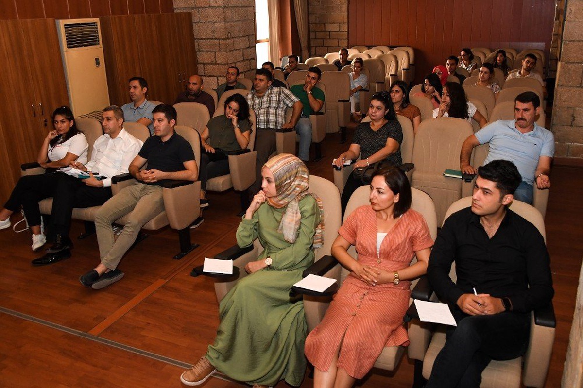 Büyükşehir Belediyesi personeline \'Proje Döngüsü Eğitim\' verildi