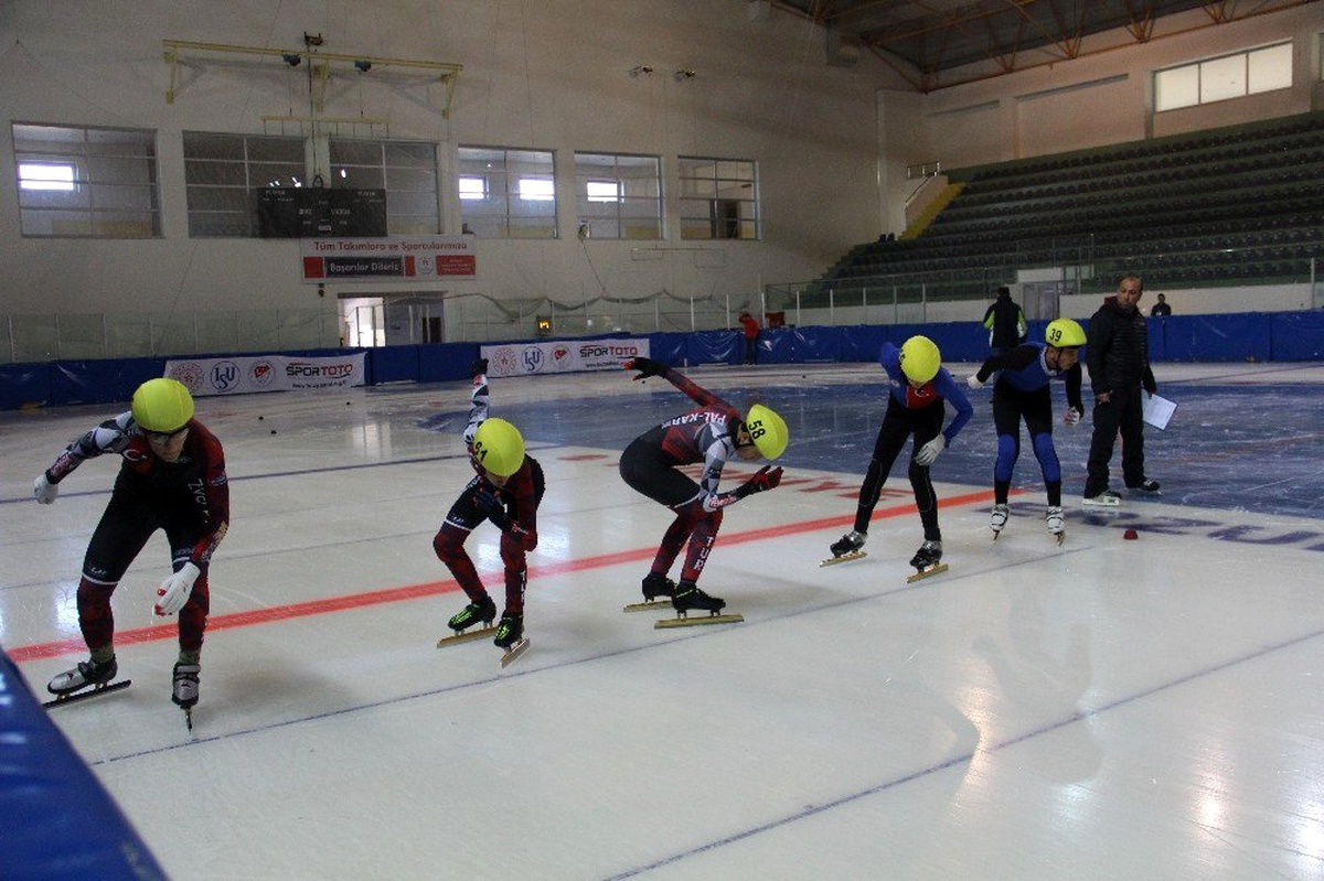 Erzurum\'da Short Track Federasyon Kupası heyecanı