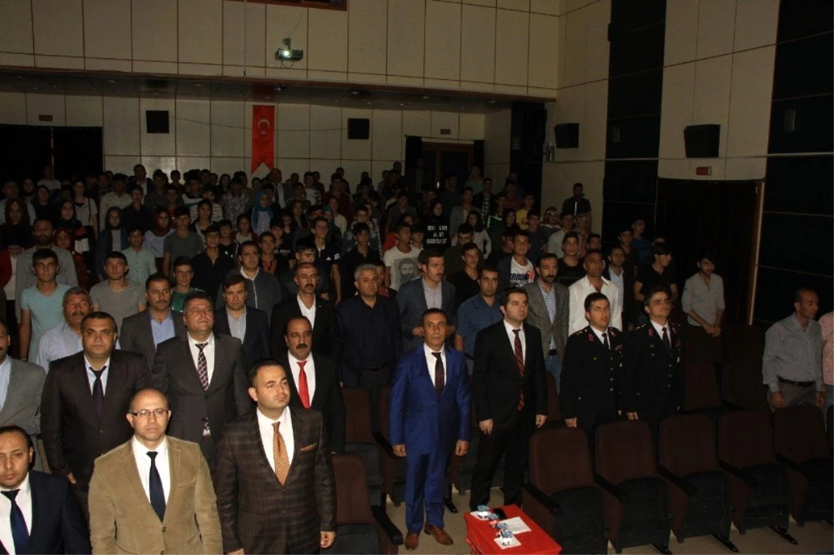 Hizan\'da "Şehitlere saygı ve gazilik" konferansı düzenlendi