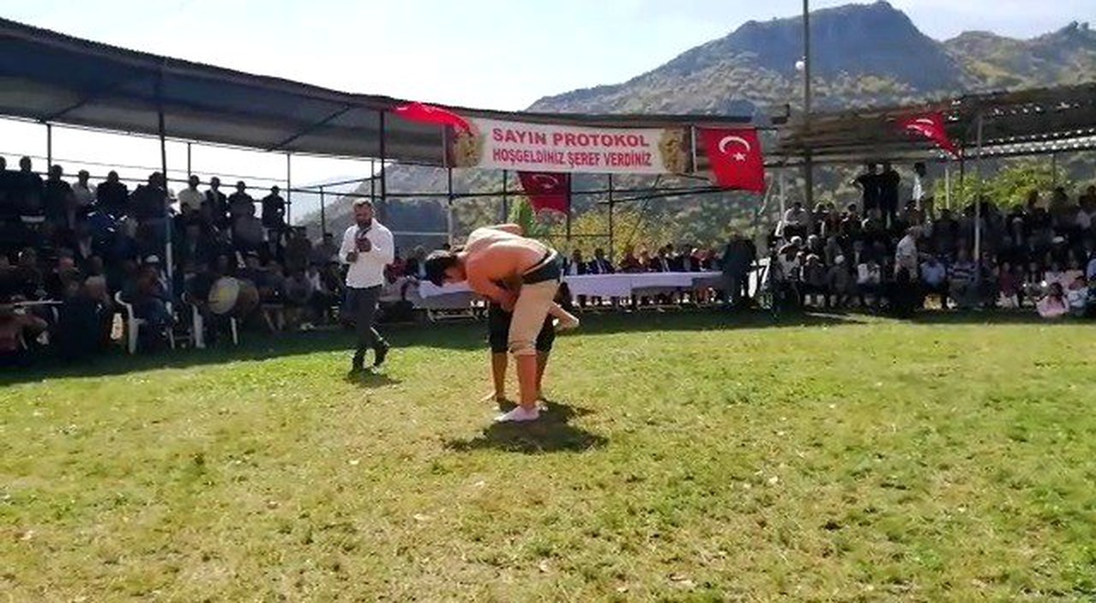 İspir\'de karakucak güreş festivali