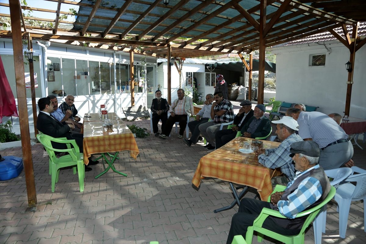 Kaymakam Bozkurtoğlu İvriz\'de vatandaşlarla buluştu