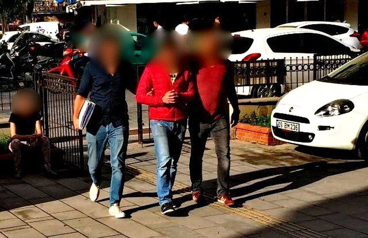Kuşadası\'nda oto hırsızı yakalandı