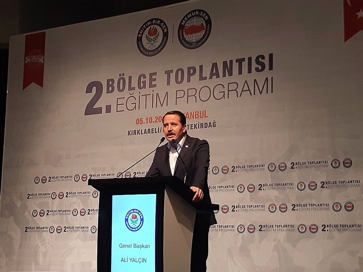 Memur-Sen Genel Başkanı Yalçın\'dan İBB\'den çıkarılan işçilere destek