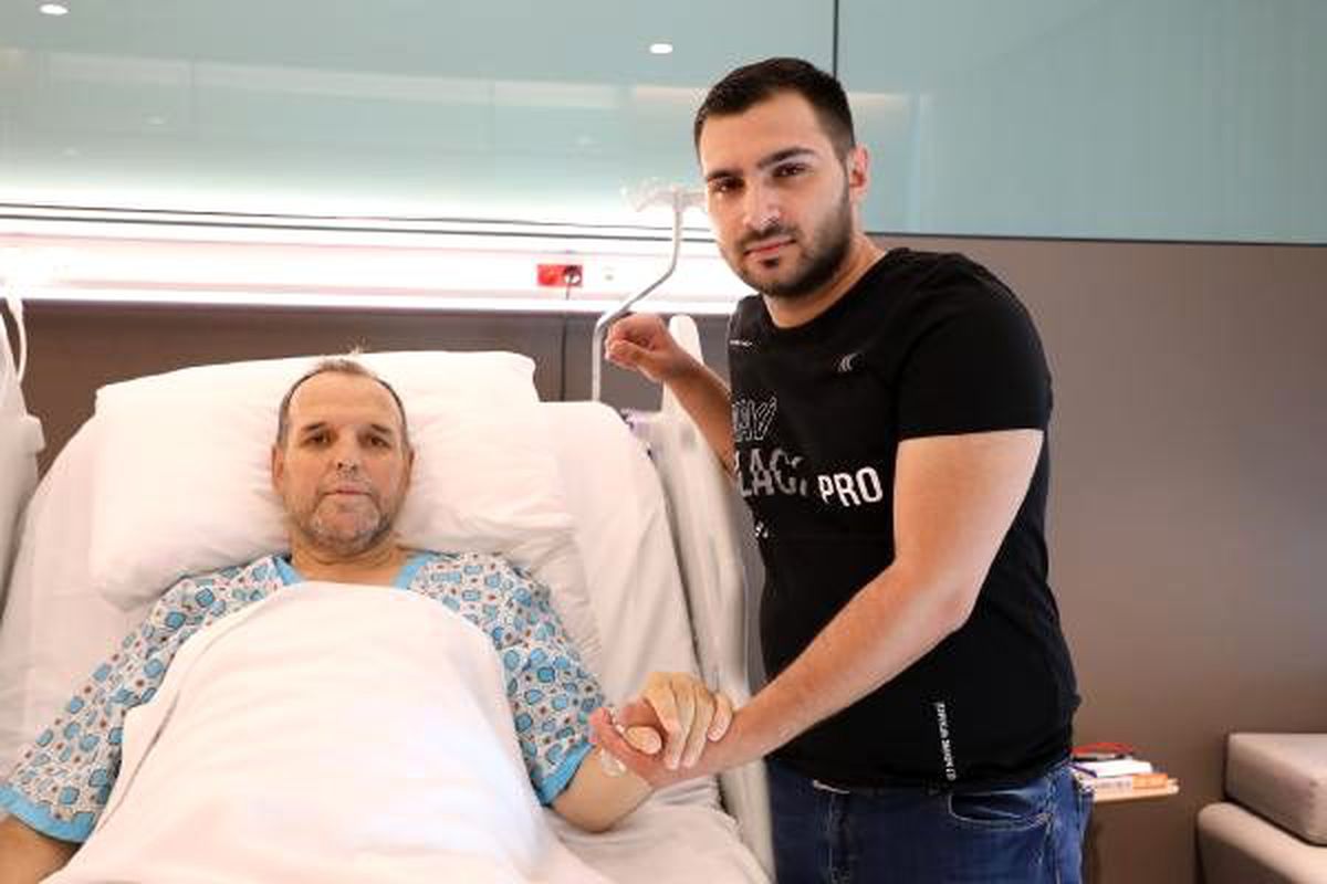 Obeziteden karaciğerini kaybetti yeğeni can oldu