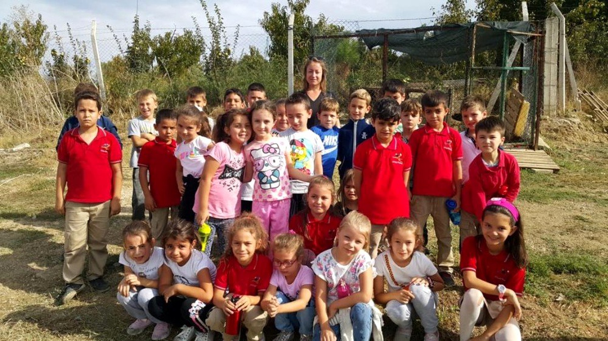 Öğrenciler, hayvan barınağını ziyaret etti