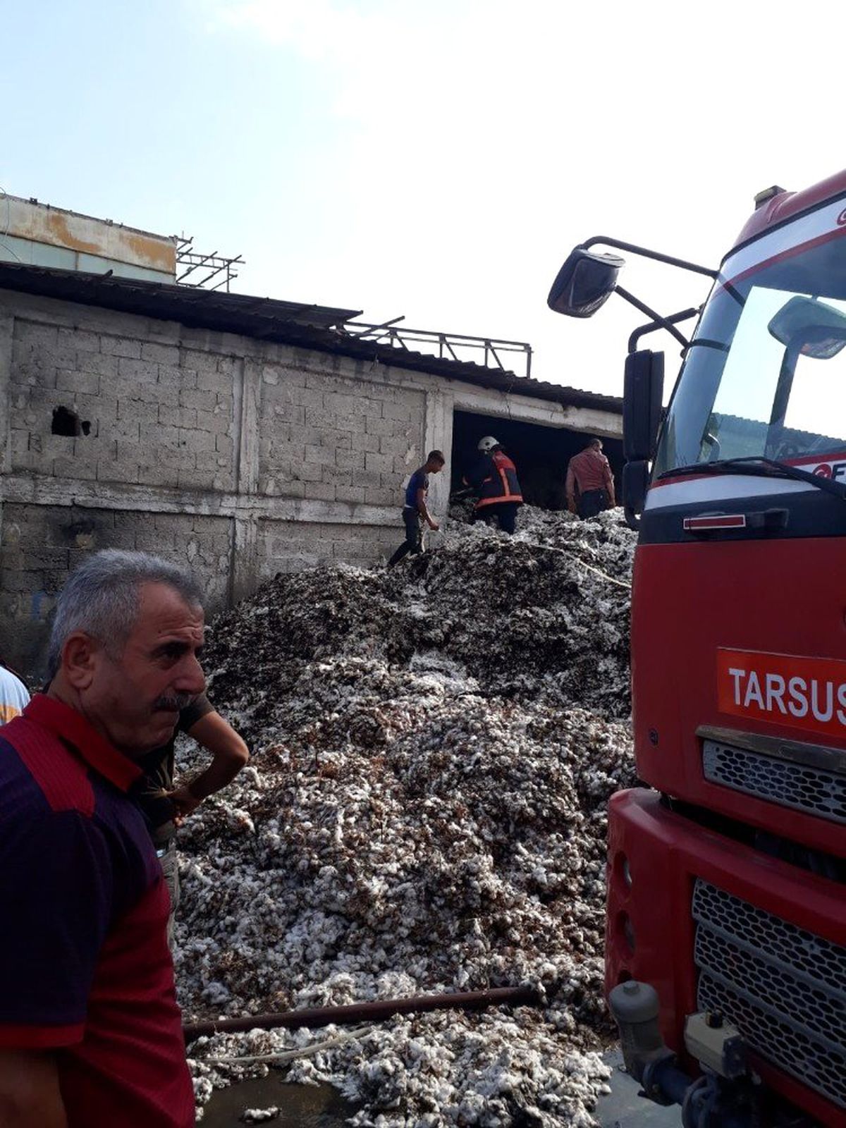 Pamuk fabrikasında yangın