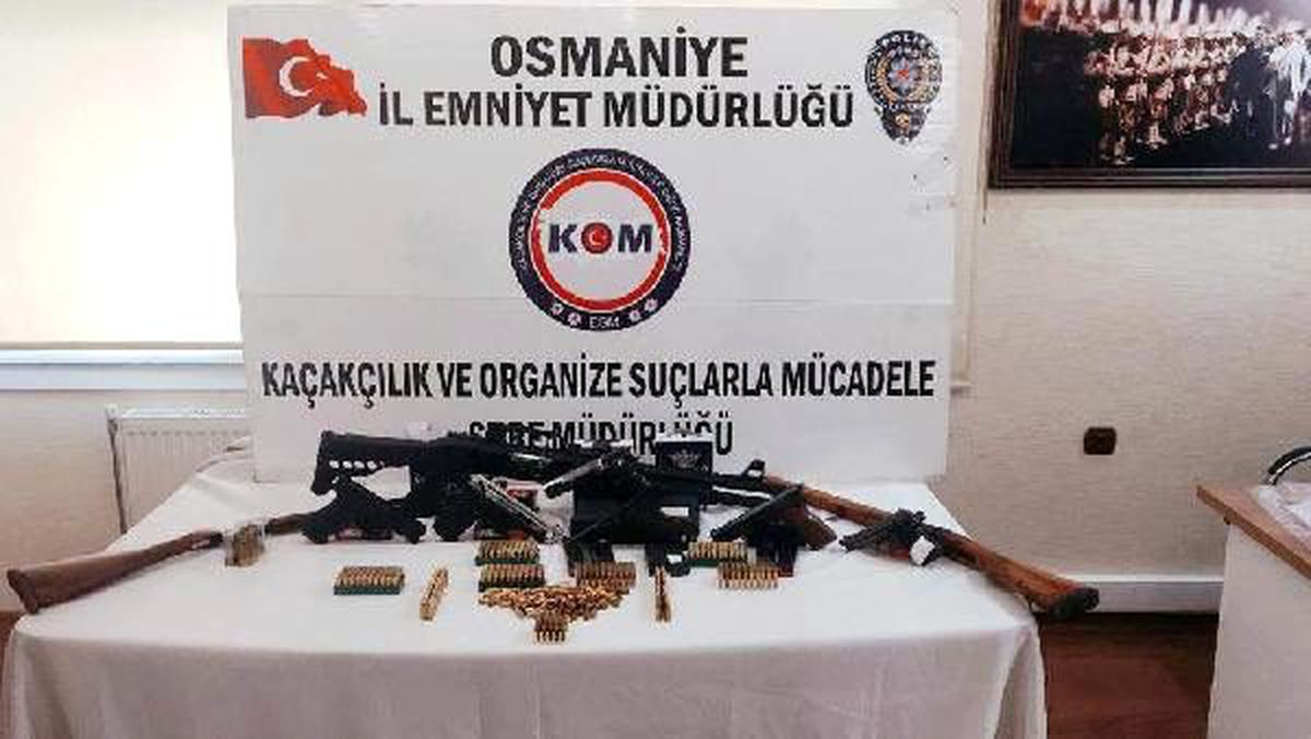 Sebze halindeki kaçak silahlara 5 gözaltı