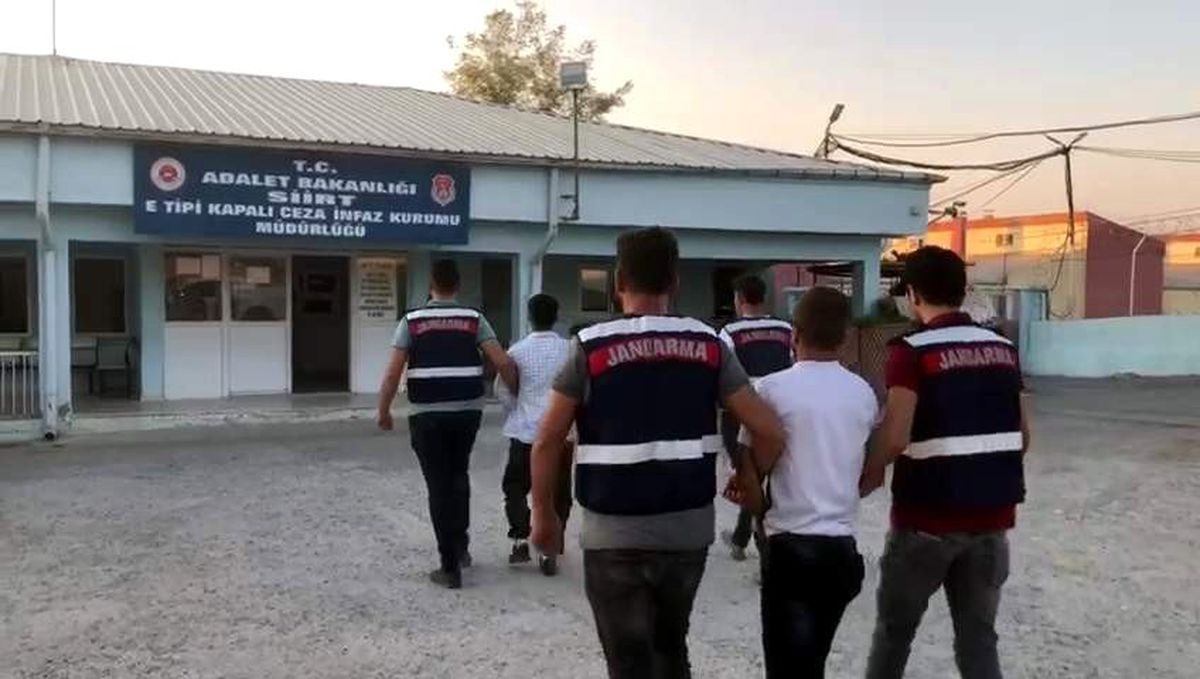 Siirt\'te uyuşturucu ticareti yapan 2 kişi tutuklandı