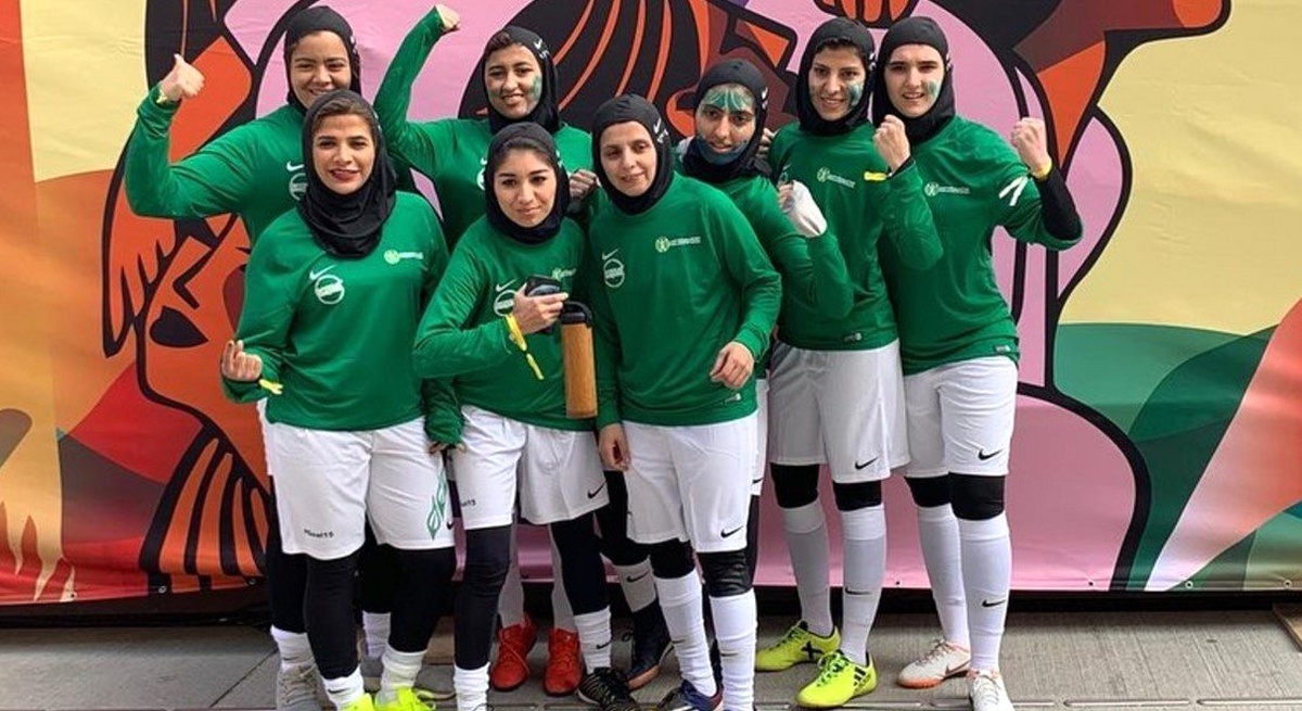 Suudi Arabistan\'da ilk kadın futbol ligi başladı