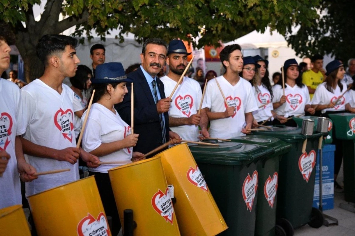 Çöpten Sesler Orkestrası