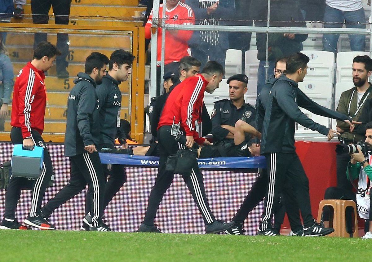 Dorukhan ağlayarak çıktı