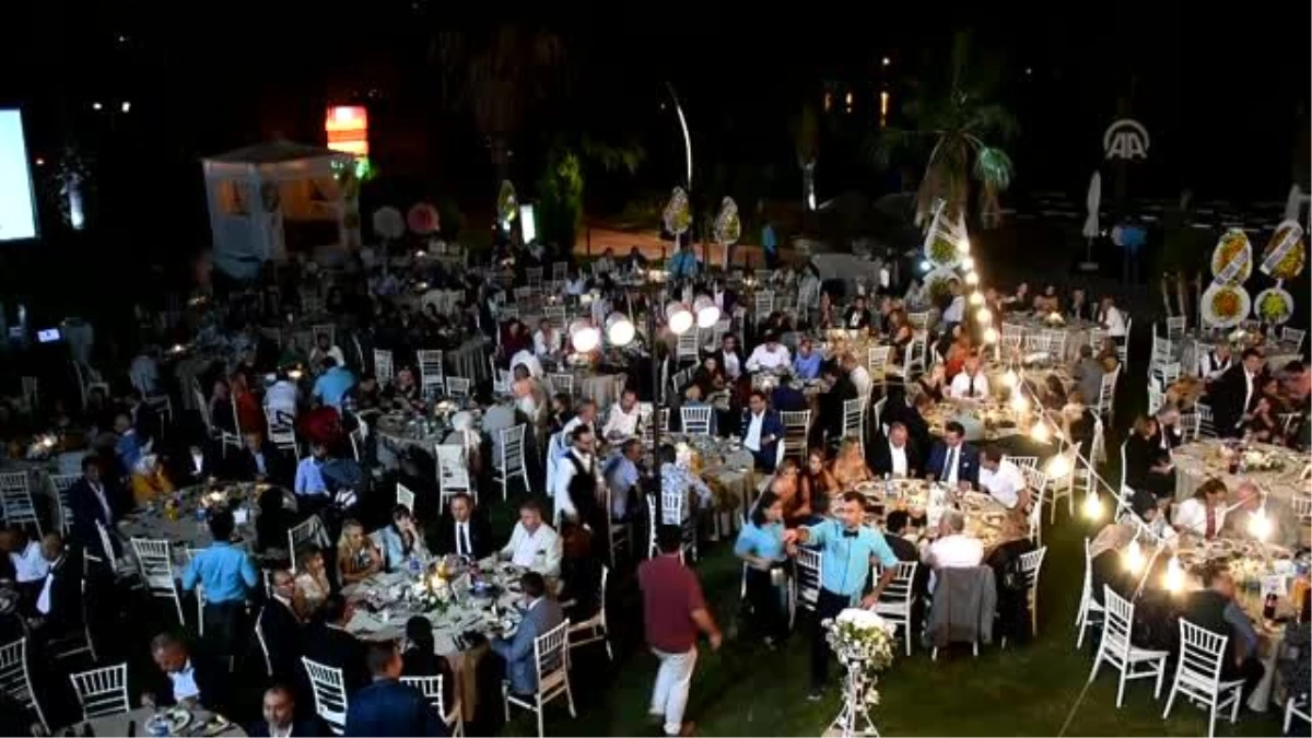 Eski bakanlardan İmren Aykut, Bodrum\'da nikah şahitliği yaptı