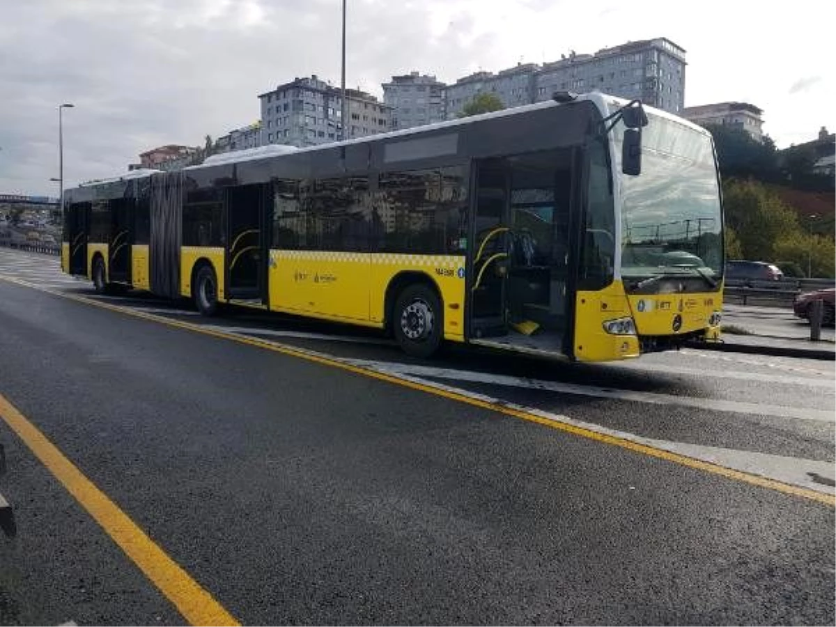 Haliç köprüsü\'nde metrobüs metrobüse arkadan çarptı; yaralılar var (2)