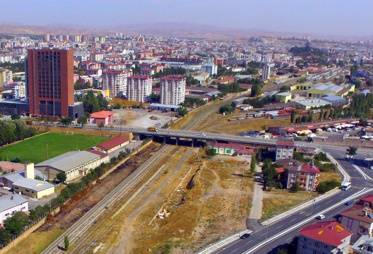 Sivas\'ta yıpranan köprülerde yenileme çalışmaları