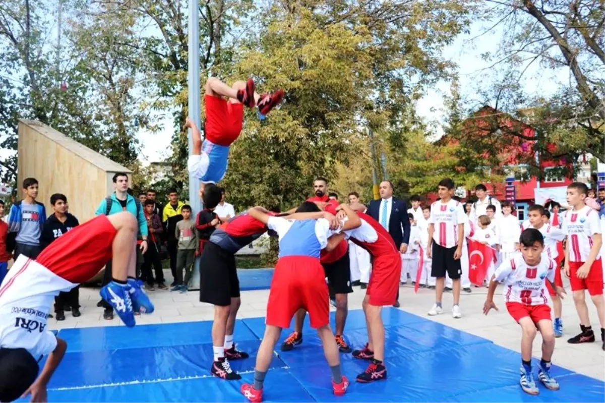 Ağrı\'da "Amatör Spor Haftası" Etkinlikleri kortej yürüyüşü ile başladı