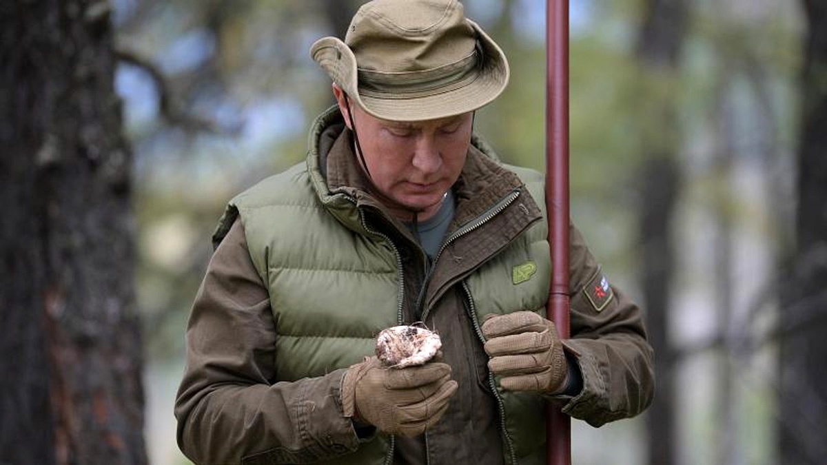Başkan Putin doğum gününü Sibirya taygasında gezintiye çıkarak kutladı