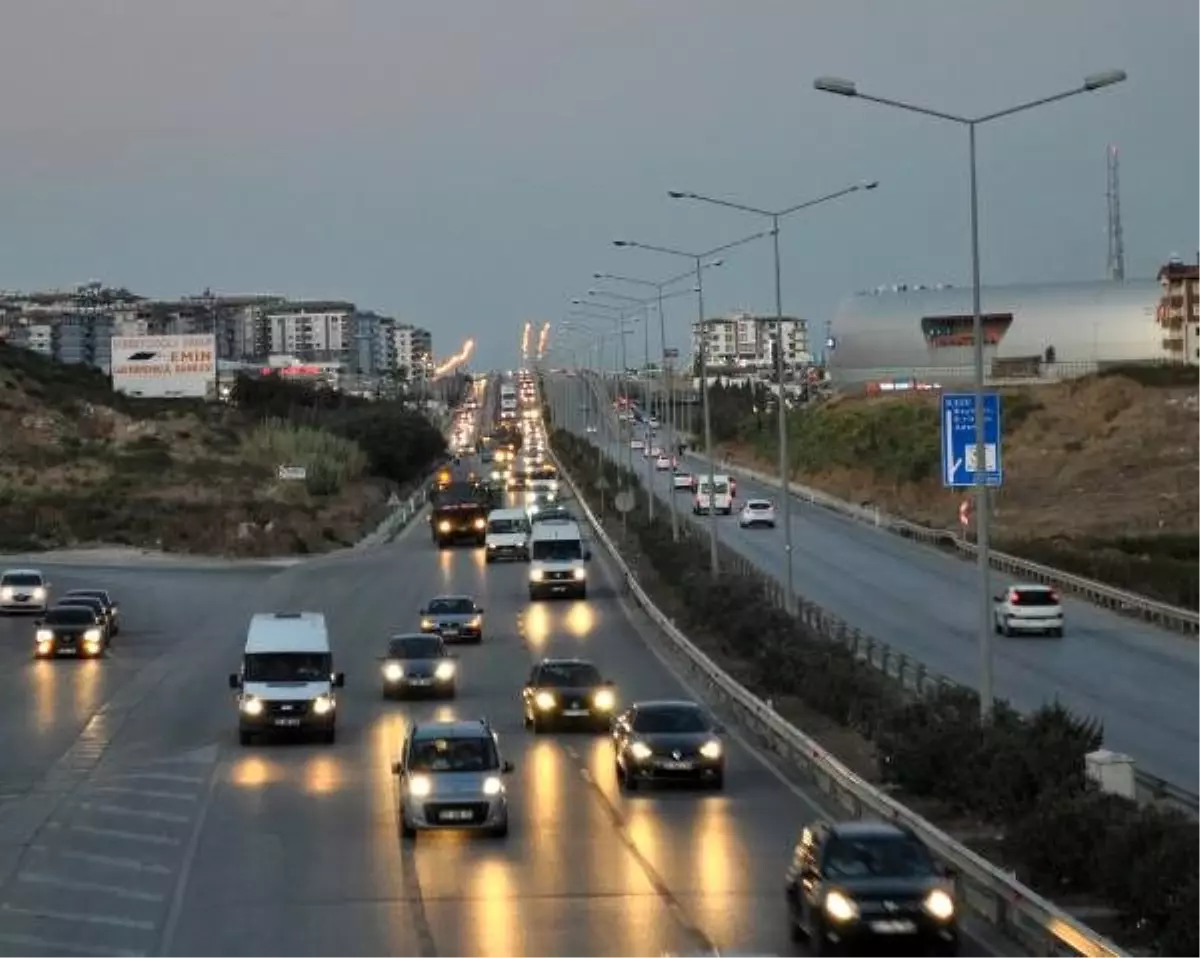 Sınıra askeri sevkiyat devam ediyor (2)